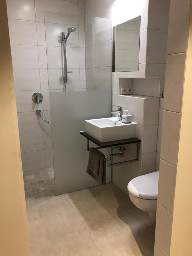 Bed & Rooms, Woergl Экстерьер фото